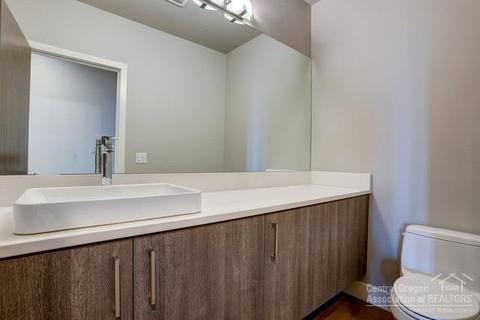 19163 Gateway Loop, Bend, OR 97702 photo 17