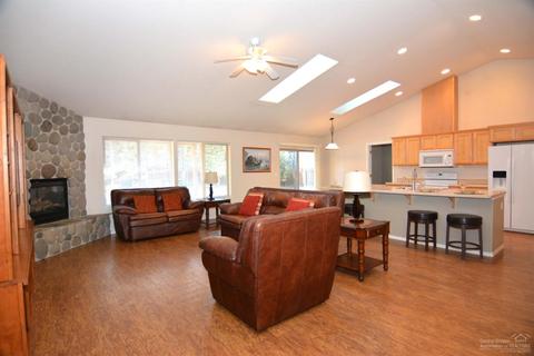 16869 Downey, Bend, OR 97707 photo 8