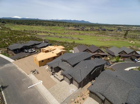 19385 Alianna Loop, Bend, OR 97702 photo 4