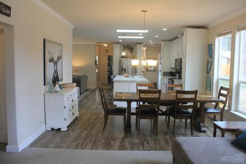 19260 Cherokee Rd, Bend, OR 97702 photo 4