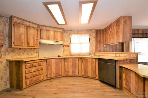 60176 Agate Rd, Bend, OR 97702 photo 9