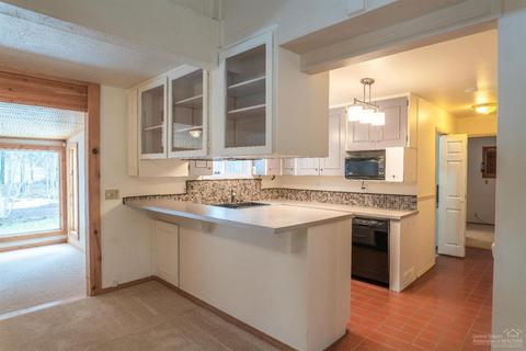 17412 Darin Ln, Bend, OR 97707 photo 5