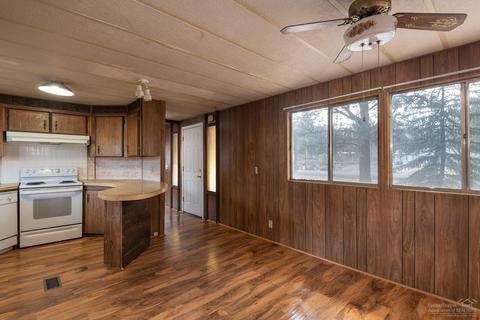 59936 Cheyenne Rd, Bend, OR 97702 photo 4