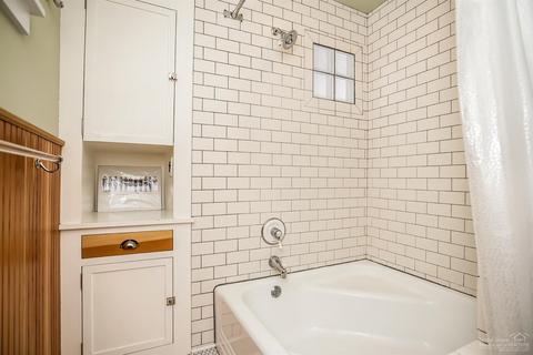 1436 NW 3rd St, Bend, OR 97703 photo 13