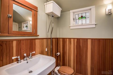 1436 NW 3rd St, Bend, OR 97703 photo 12