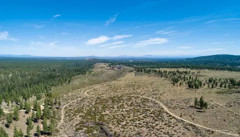 62445 NW Huntsman Loop, Bend, OR 97703 photo 23