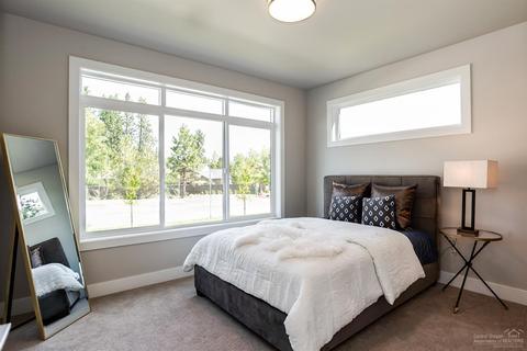 60883 SW Headwaters Loop, Bend, OR 97702 photo 11