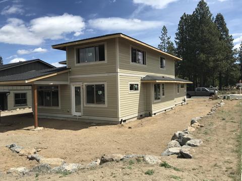 60883 SW Headwaters Loop, Bend, OR 97702 photo 5