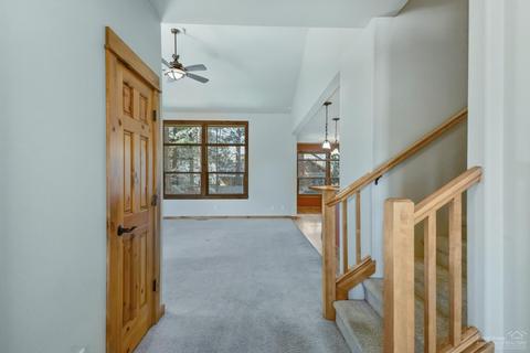 60835 Taralon Pl, Bend, OR 97702 photo 3