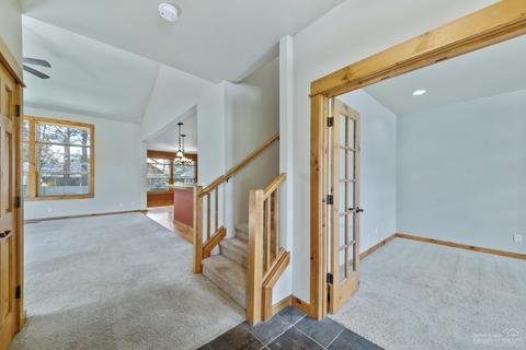 60835 Taralon Pl, Bend, OR 97702 photo 4