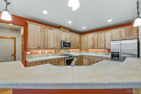 60835 Taralon Pl, Bend, OR 97702 photo 10