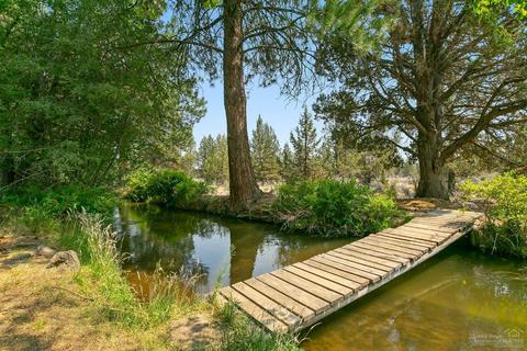19005 Couch Market Rd, Bend, OR 97703 photo 4