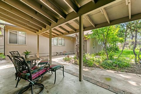 19005 Couch Market Rd, Bend, OR 97703 photo 3