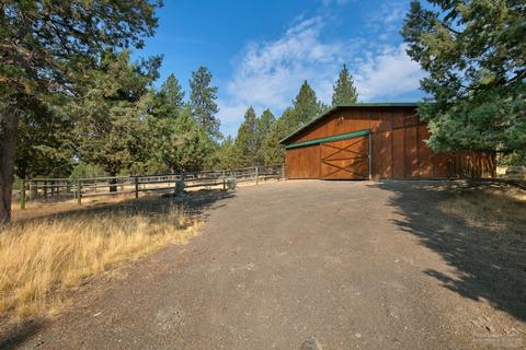 63313 Silverado Dr, Bend, OR 97703 photo 18