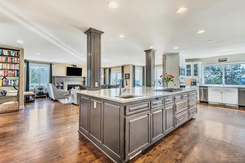 896 NW Stonepine Dr, Bend, OR 97703 photo 8