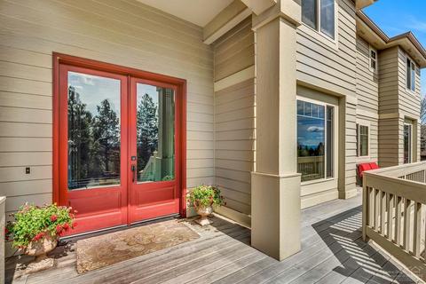896 NW Stonepine Dr, Bend, OR 97703 photo 2