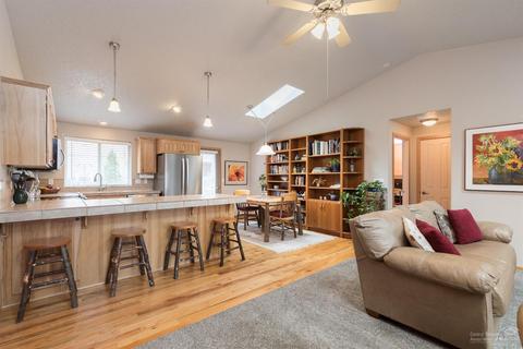 20513 Prospector Loop, Bend, OR 97702 photo 6