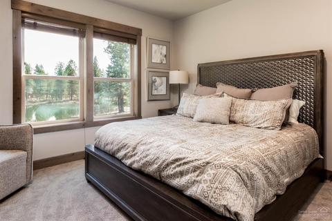 56424 Fireglass Loop, Bend, OR 97707 photo 16