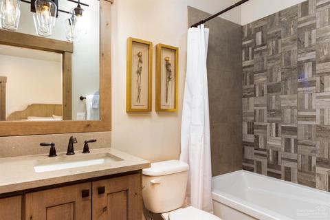 56424 Fireglass Loop, Bend, OR 97707 photo 17