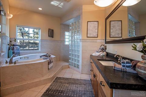 18117 Cascade Estates Dr, Bend, OR 97703 photo 11