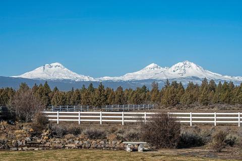 18117 Cascade Estates Dr, Bend, OR 97703 photo 2