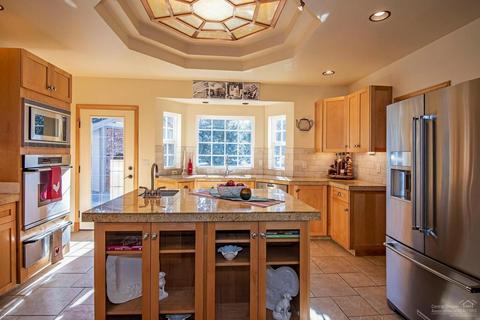 18117 Cascade Estates Dr, Bend, OR 97703 photo 9