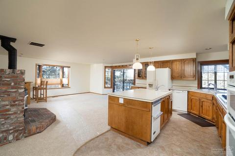 21565 Dale, Bend, OR 97701 photo 8