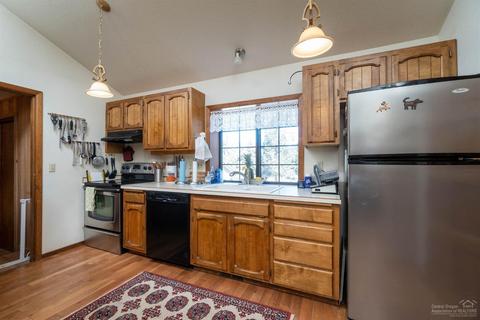 21565 Dale, Bend, OR 97701 photo 17