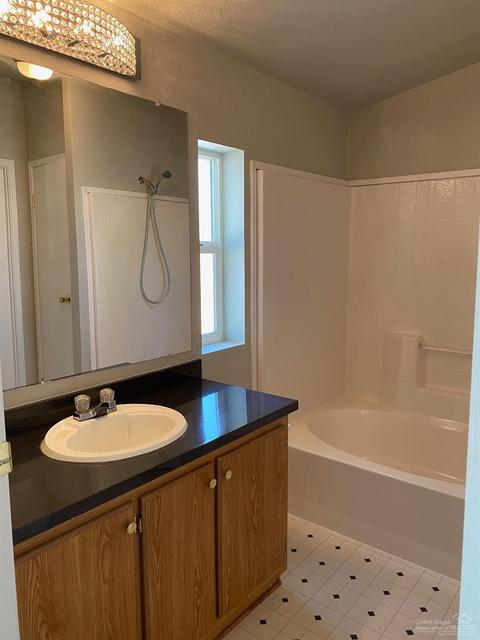 17055 Kasserman Dr, Bend, OR 97707 photo 12