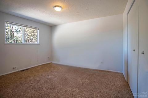 1610 SE Ramsay Rd, Bend, OR 97702 photo 17