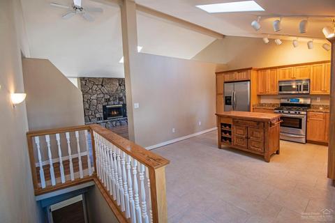 1610 SE Ramsay Rd, Bend, OR 97702 photo 10