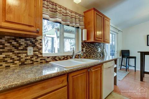 60083 Cheyenne Rd, Bend, OR 97702 photo 7