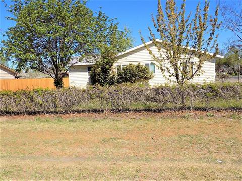 202 Cowlitz Ave, Umatilla, OR 97882 photo 5