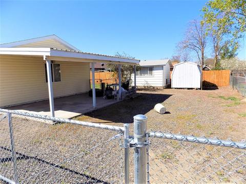 202 Cowlitz Ave, Umatilla, OR 97882 photo 3