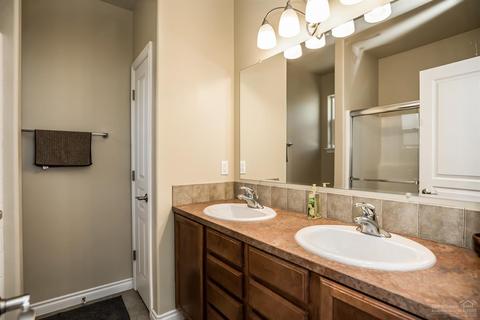 60918 Garrison Dr, Bend, OR 97702 photo 14