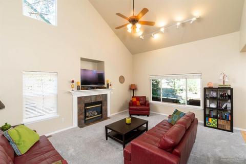 19582 Brookside Way, Bend, OR 97702 photo 6