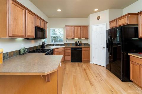 19582 Brookside Way, Bend, OR 97702 photo 5