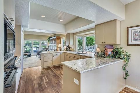 60840 Willow Creek Loop, Bend, OR 97702 photo 9