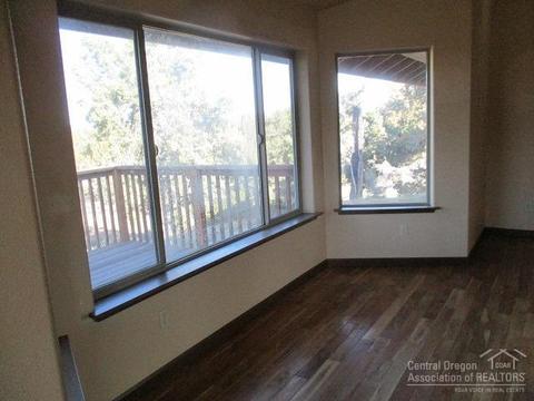 64620 Jan Dr, Bend, OR 97701 photo 5