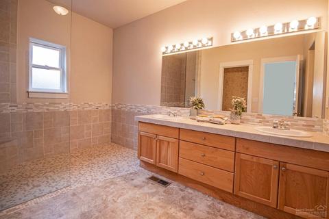 20264 Halfway Rd, Bend, OR 97703 photo 6