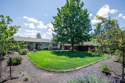 61056 Parrell Rd, Bend, OR 97702 photo 3