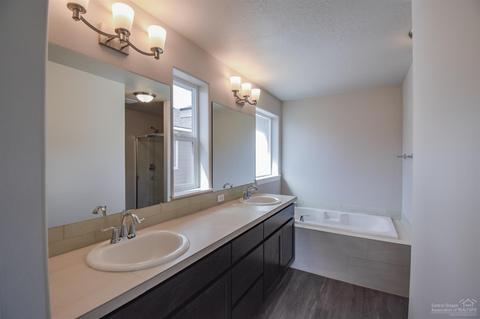 20786 Beaumont Dr, Bend, OR 97701 photo 14