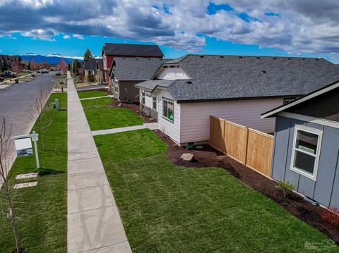 20786 Beaumont Dr, Bend, OR 97701 photo 4