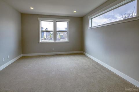 60073 SE Ruby Peak Loop, Bend, OR 97702 photo 11