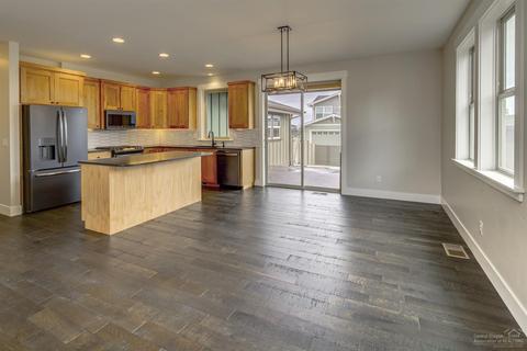 60073 SE Ruby Peak Loop, Bend, OR 97702 photo 6