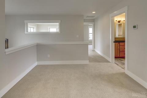 60073 SE Ruby Peak Loop, Bend, OR 97702 photo 16
