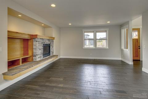 60073 SE Ruby Peak Loop, Bend, OR 97702 photo 4