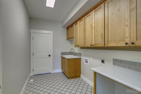 60073 SE Ruby Peak Loop, Bend, OR 97702 photo 24