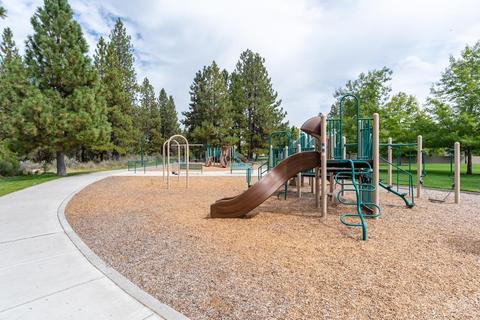 19545 Sager Loop, Bend, OR 97702 photo 14