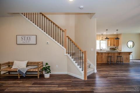 19545 Sager Loop, Bend, OR 97702 photo 5